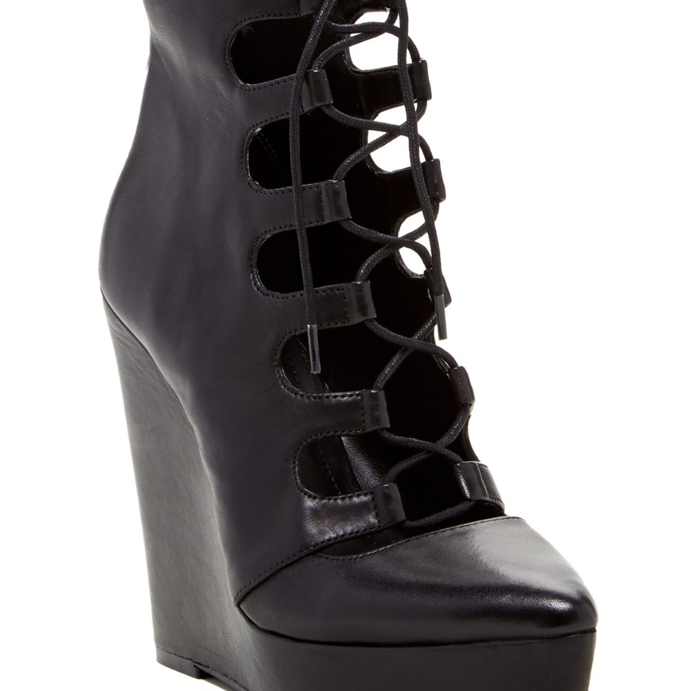 BCBGeneration Alfredo Platform Wedge Bootie 8